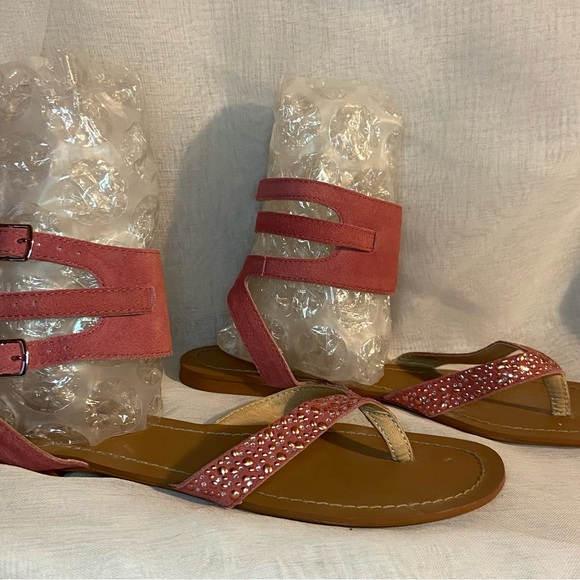 Pink Leather Thong Sandal with Gladiator Straps - 8.5 - Picture 2 of 7